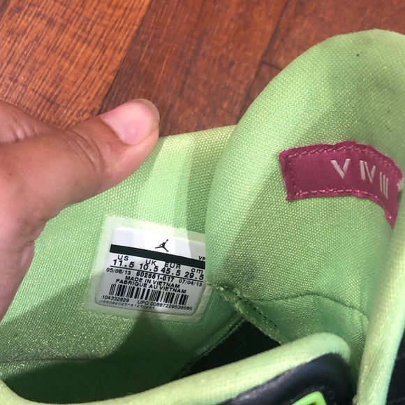 Shoes - Picture 4 of 4